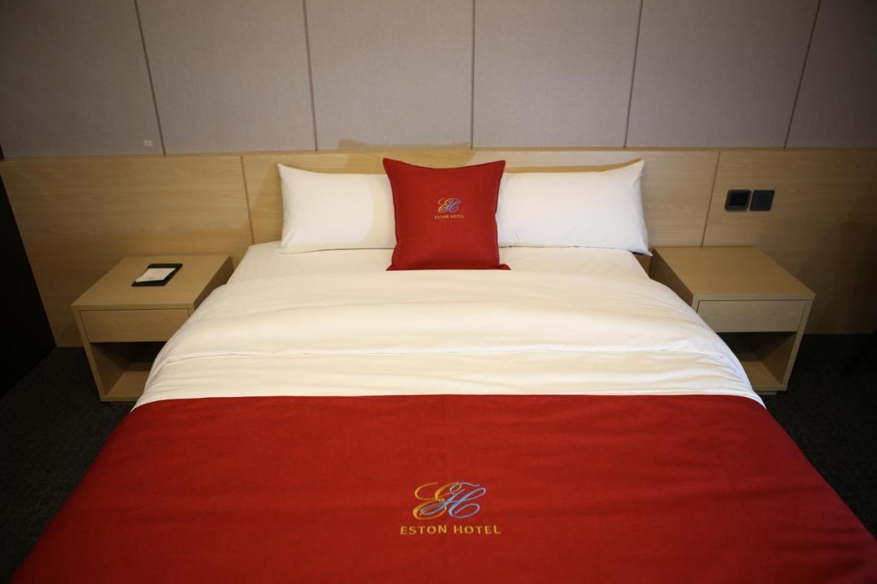 Chuncheon Eston Hotel Экстерьер фото