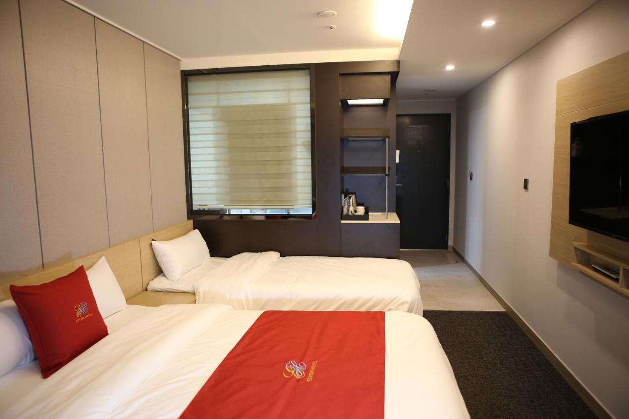 Chuncheon Eston Hotel Экстерьер фото