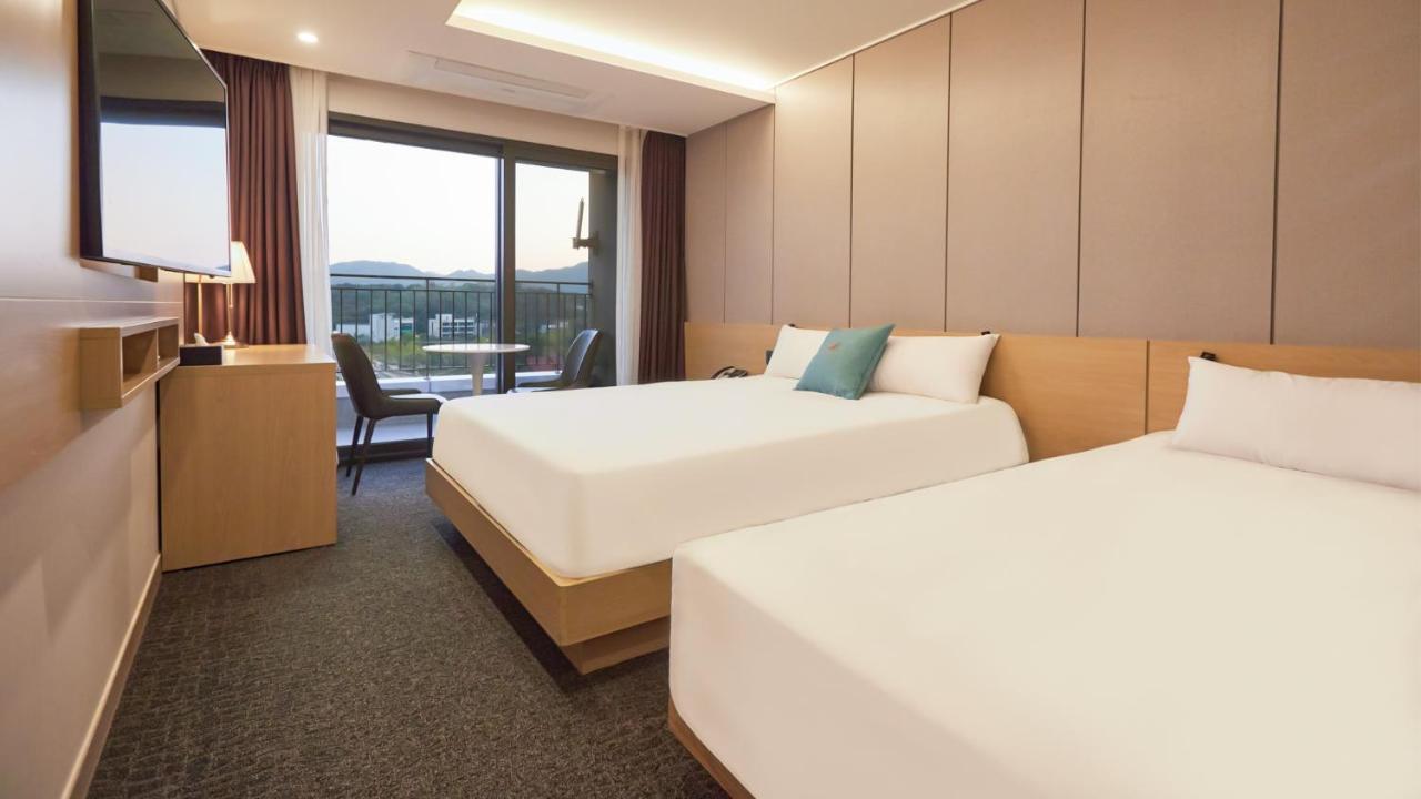 Chuncheon Eston Hotel Экстерьер фото