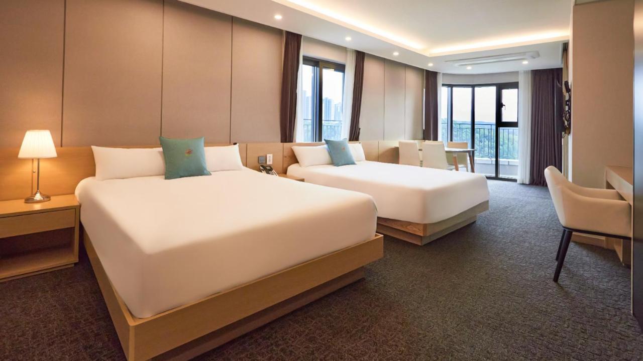 Chuncheon Eston Hotel Экстерьер фото
