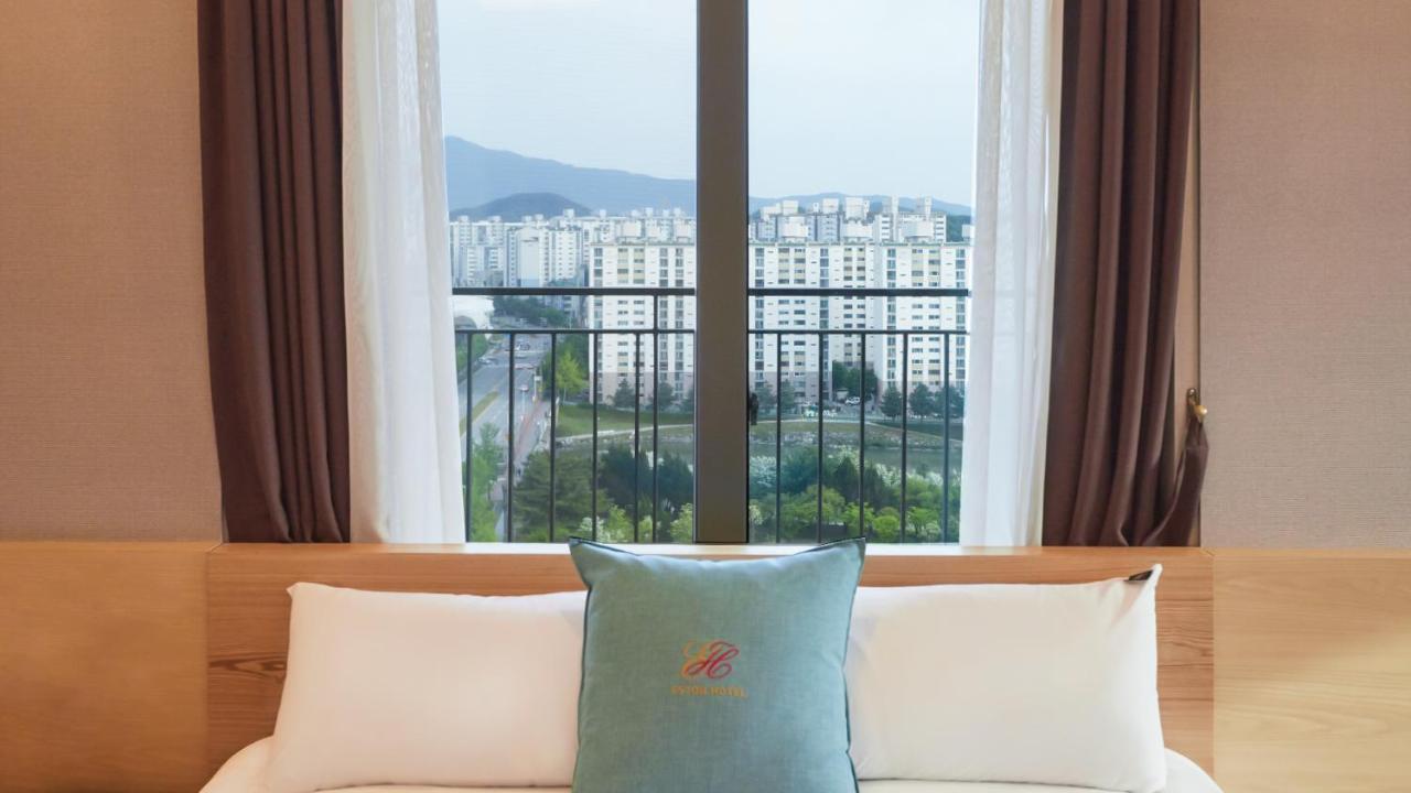 Chuncheon Eston Hotel Экстерьер фото